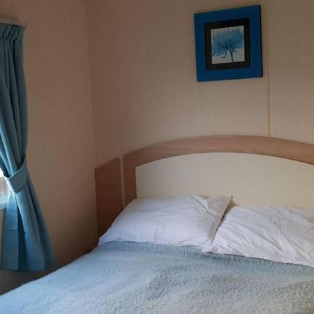 8 Berth Caravan On The Fab Presthaven Beach Resort Prestatyn Exterior foto